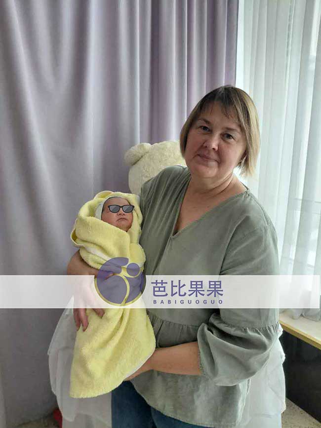 乌克兰试管宝宝出院