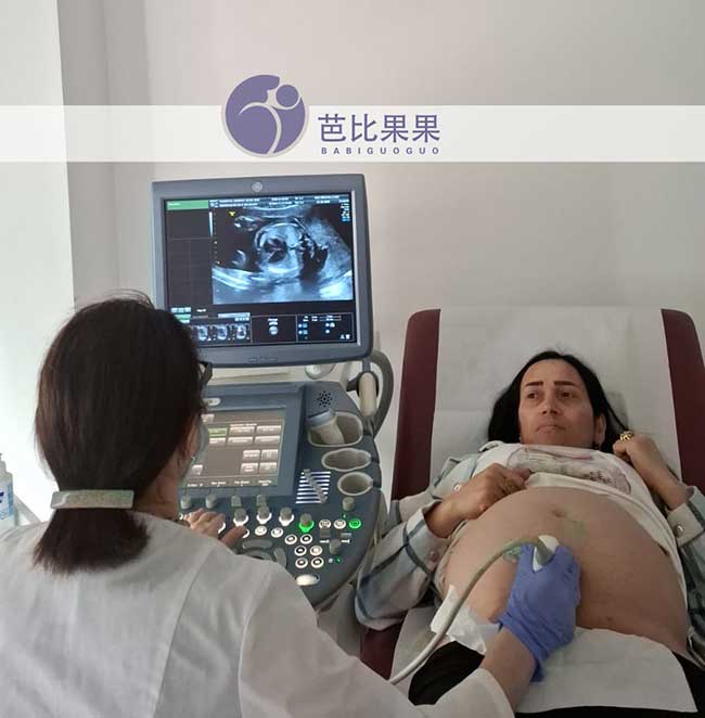 孟先生在格鲁吉亚匹配的试管妈妈来医院做孕24周B超检查