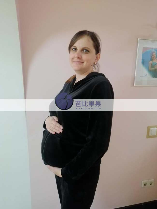 X女士夫妻在乌克兰生二胎的试管妈妈做孕32周B超