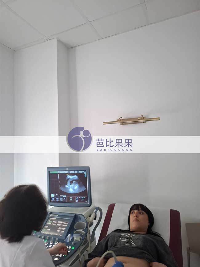 试管妈妈做B超