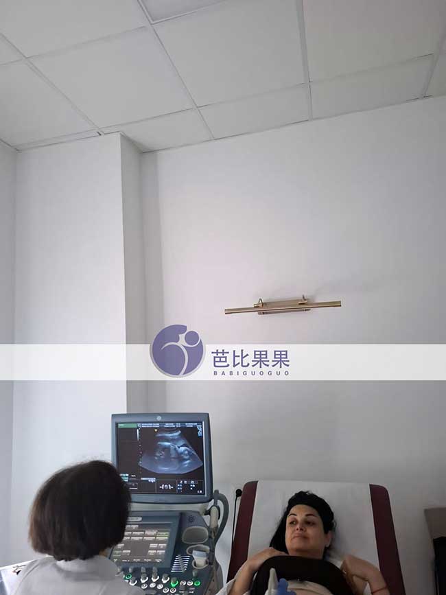 试管妈妈做B超