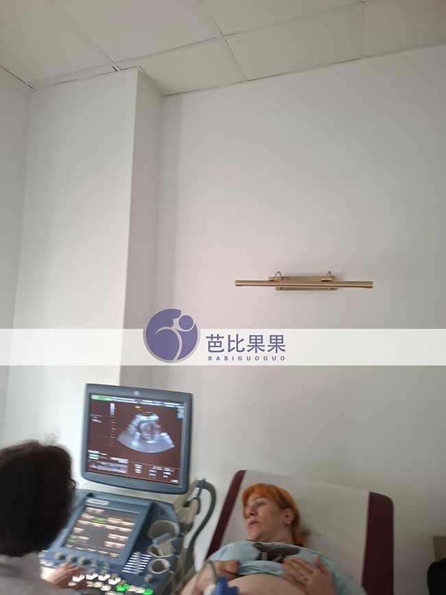 试管妈妈做B超