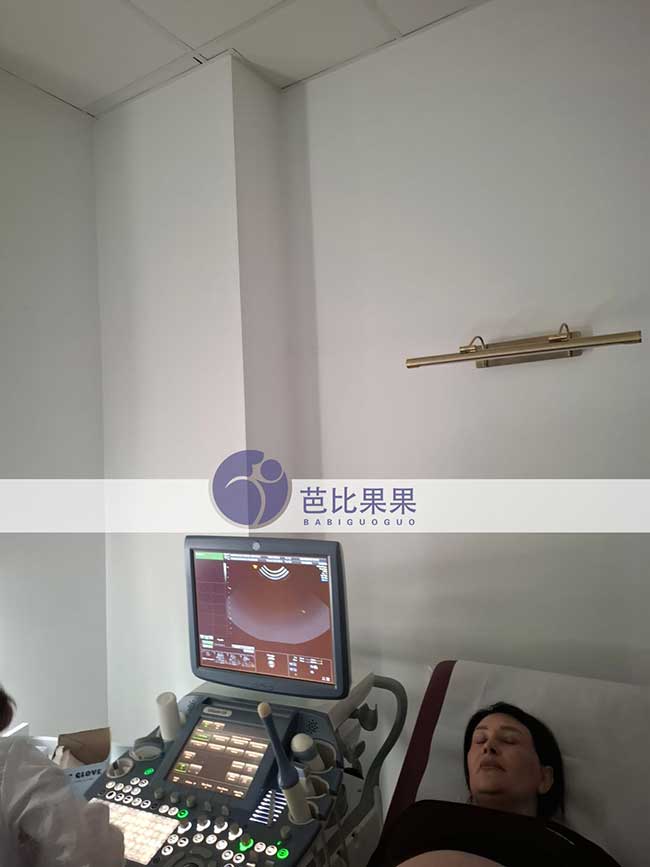 试管妈妈做B超