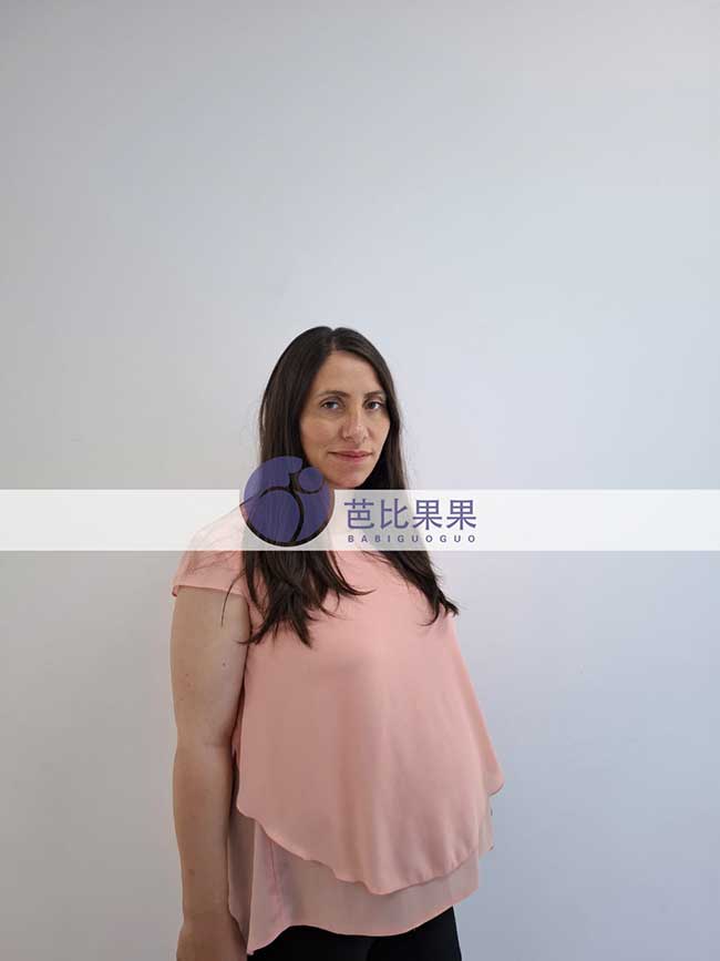三位在格鲁吉亚医院成功移植胚胎的试管妈妈做B超检查