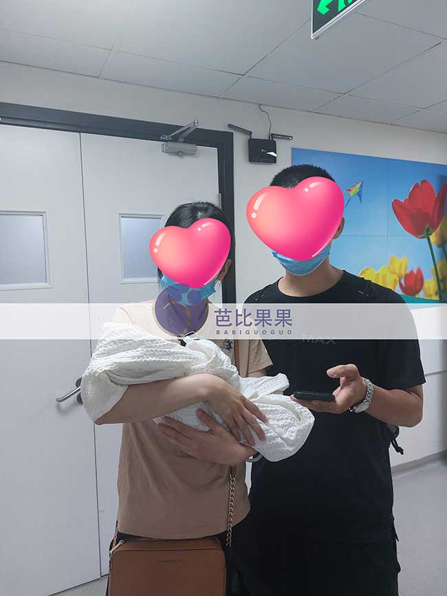 山东夫妻多年盼子成真,如今格鲁吉亚试管迎来接宝宝回家时刻